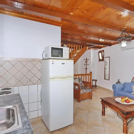 Holiday home Traditional Centre House