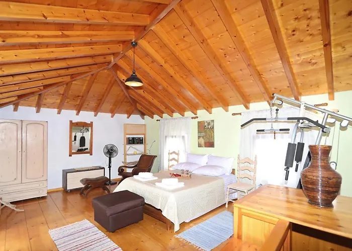 Holiday home Traditional Centre House