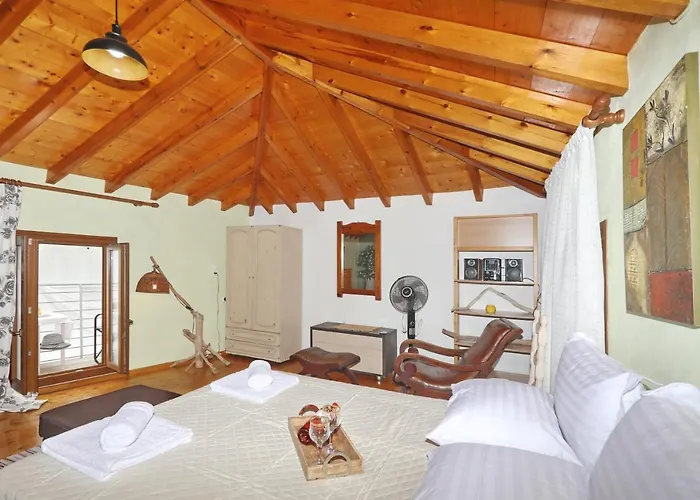 Holiday home Traditional Centre House